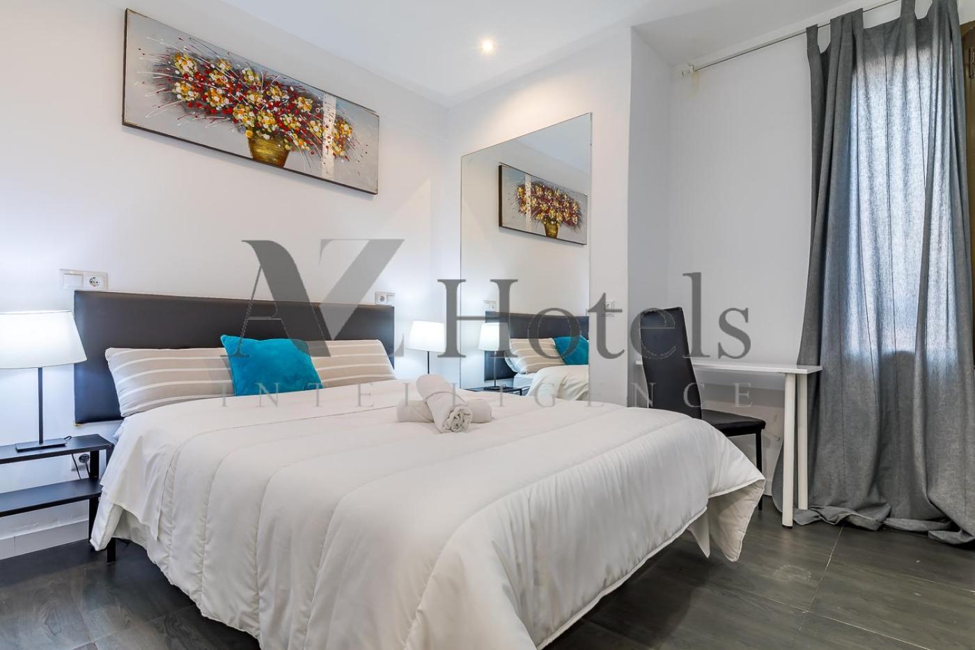 Ayz Ulises - Auto Check-In Property Madrid Exterior photo