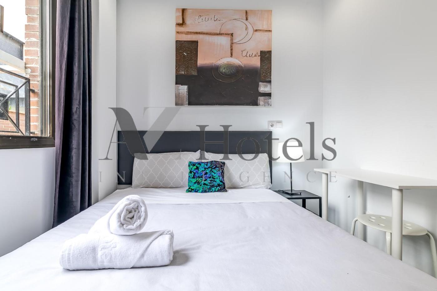 Ayz Ulises - Auto Check-In Property Madrid Exterior photo