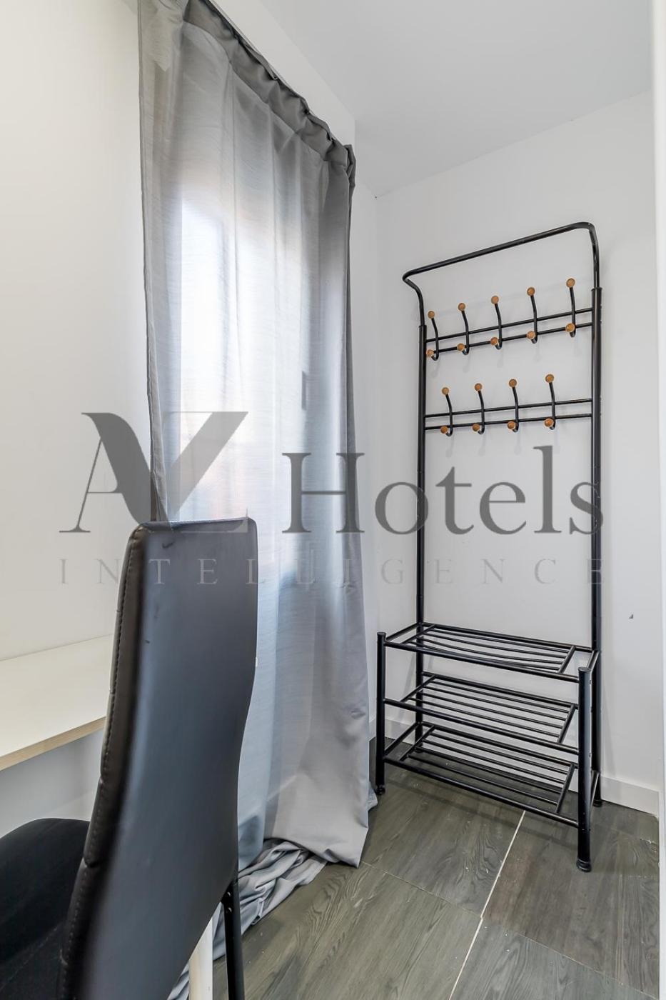 Ayz Ulises - Auto Check-In Property Madrid Exterior photo
