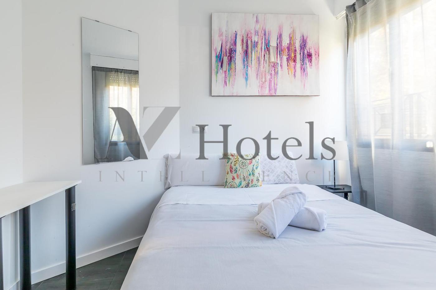Ayz Ulises - Auto Check-In Property Madrid Exterior photo