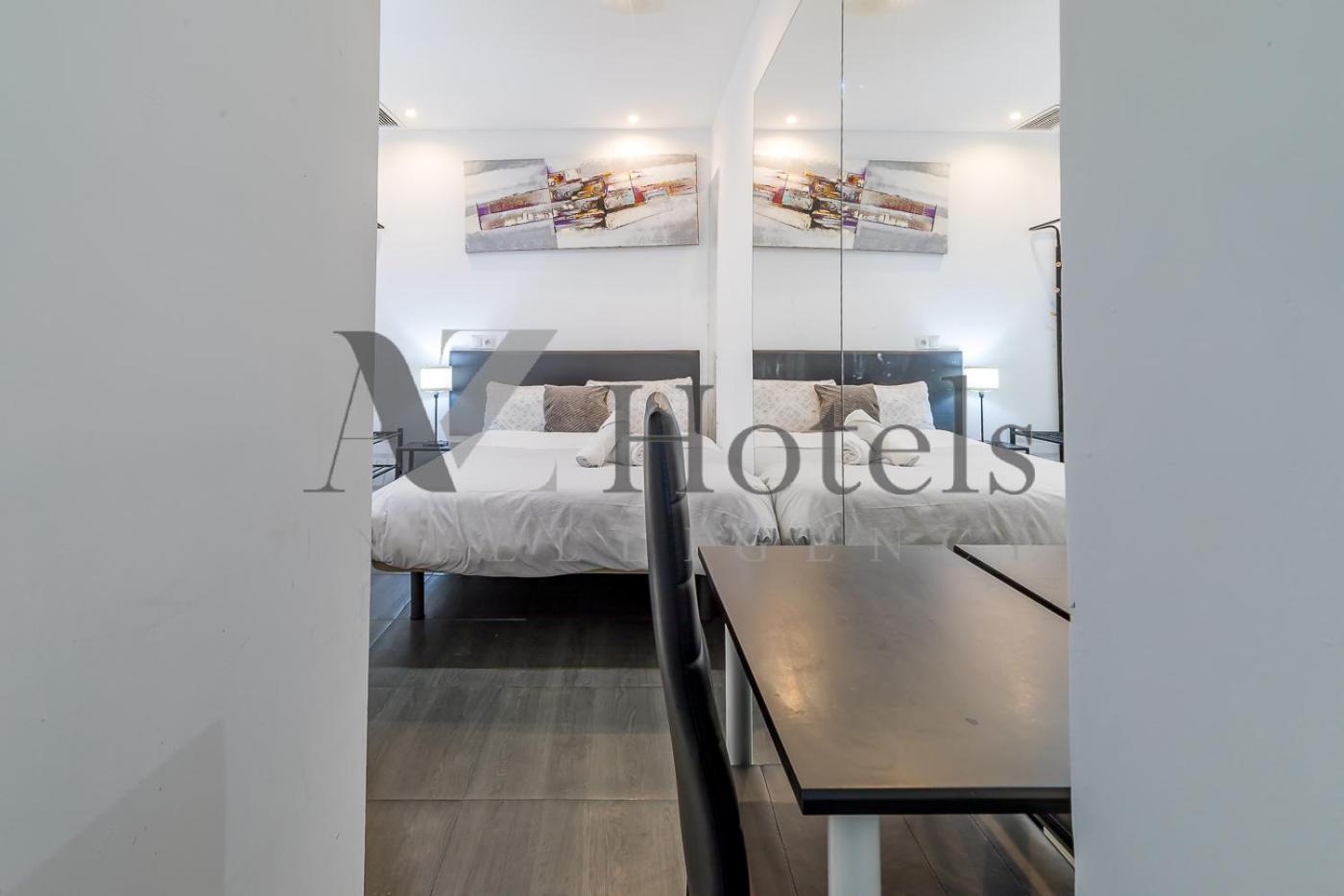 Ayz Ulises - Auto Check-In Property Madrid Exterior photo