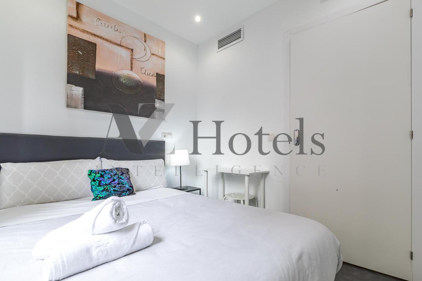 Ayz Ulises - Auto Check-In Property Madrid Exterior photo