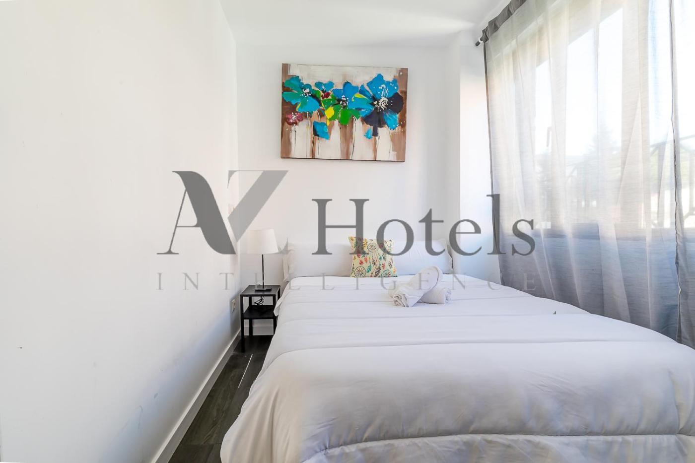 Ayz Ulises - Auto Check-In Property Madrid Exterior photo