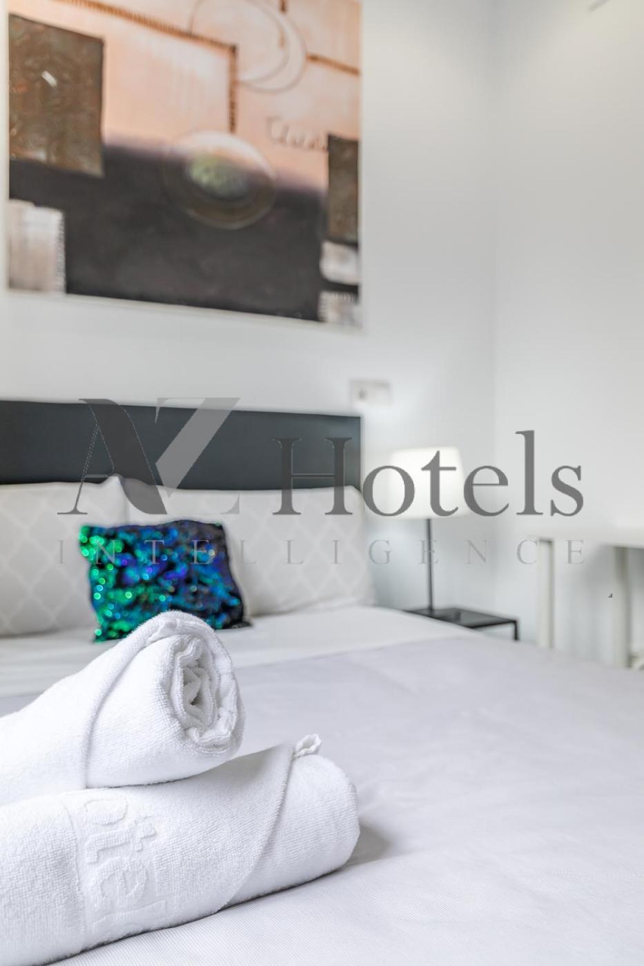 Ayz Ulises - Auto Check-In Property Madrid Exterior photo