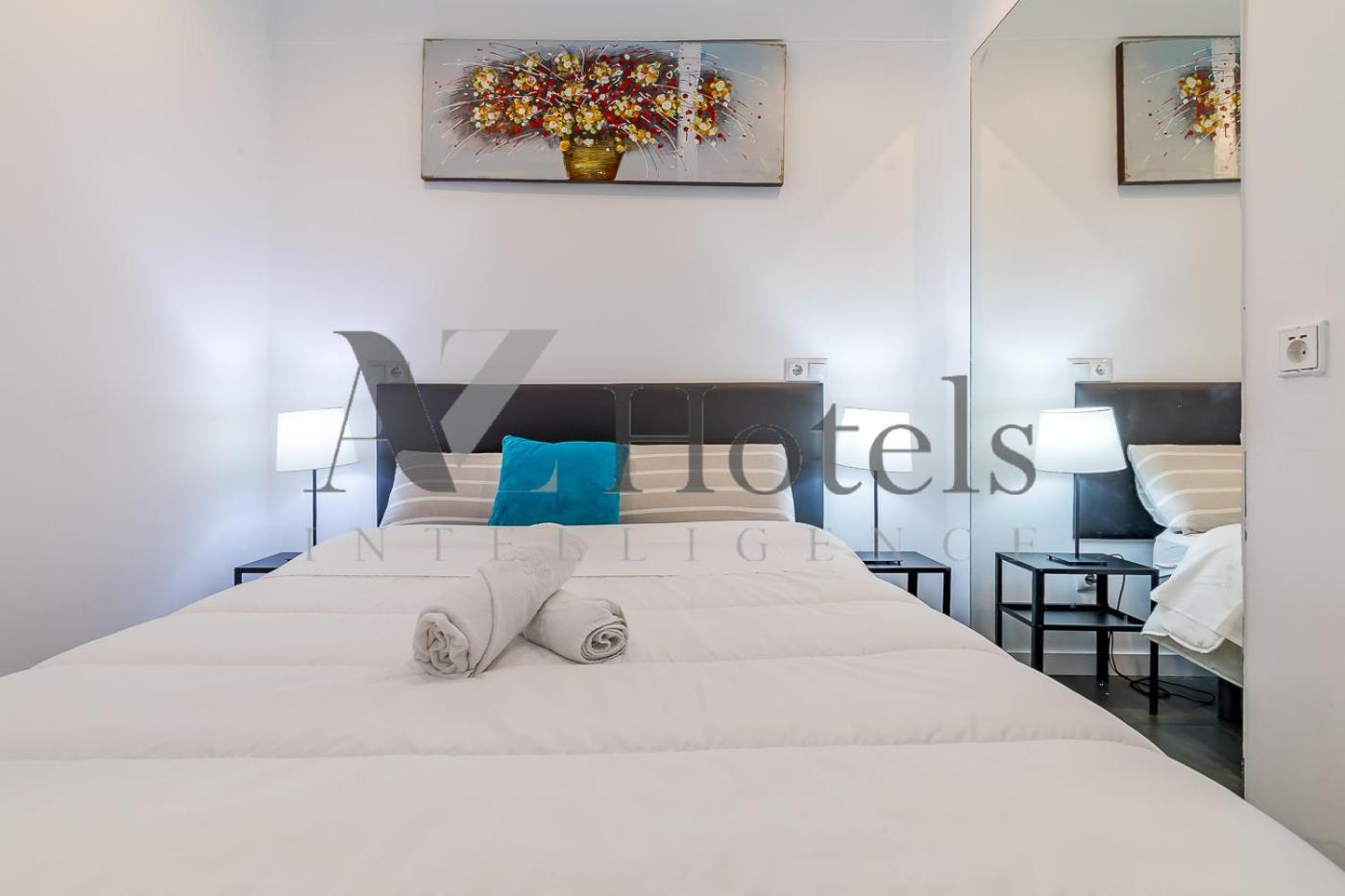 Ayz Ulises - Auto Check-In Property Madrid Exterior photo