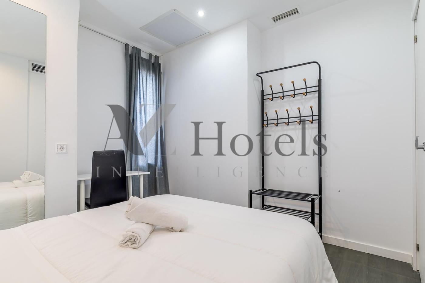 Ayz Ulises - Auto Check-In Property Madrid Exterior photo