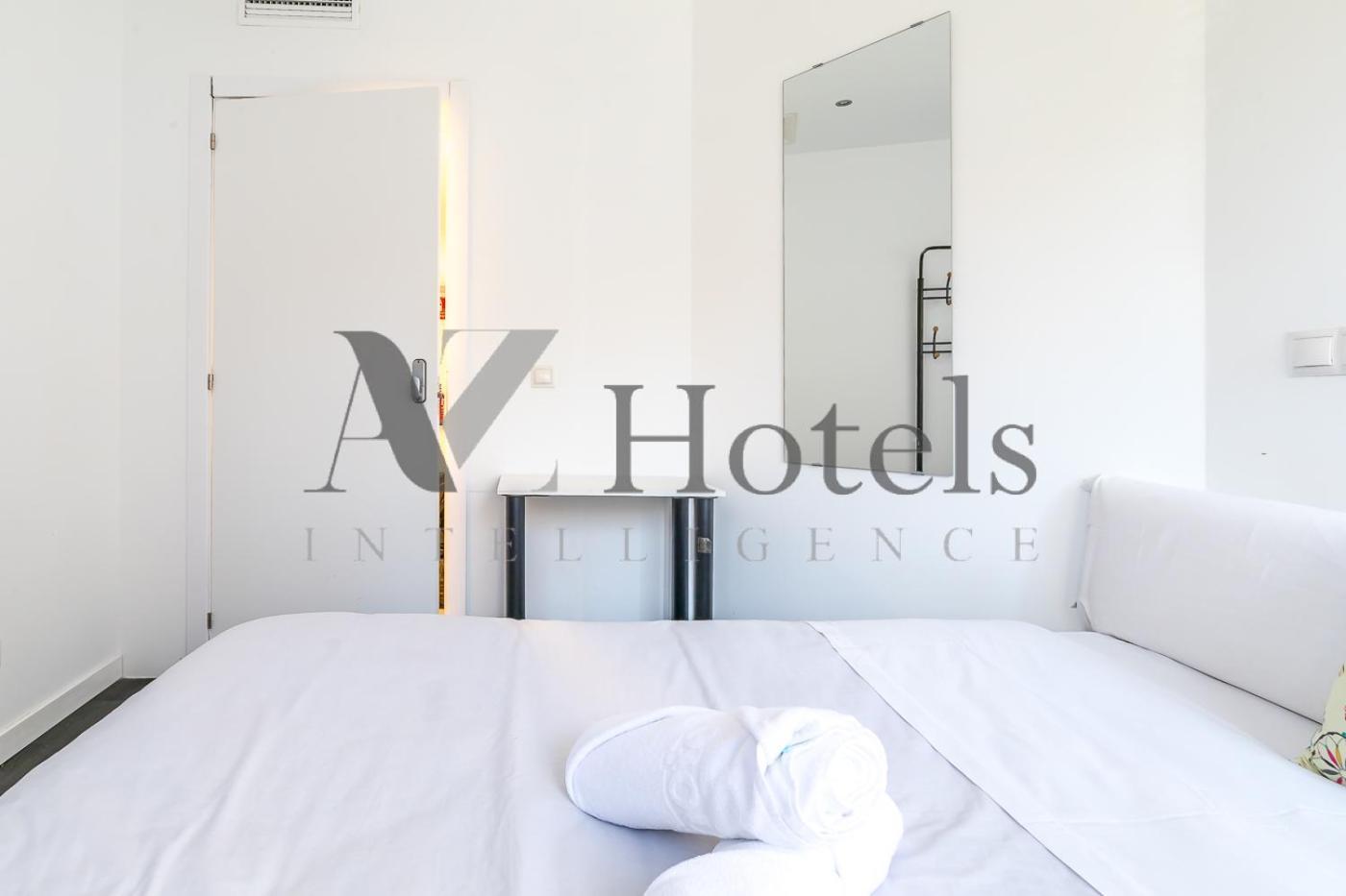Ayz Ulises - Auto Check-In Property Madrid Exterior photo