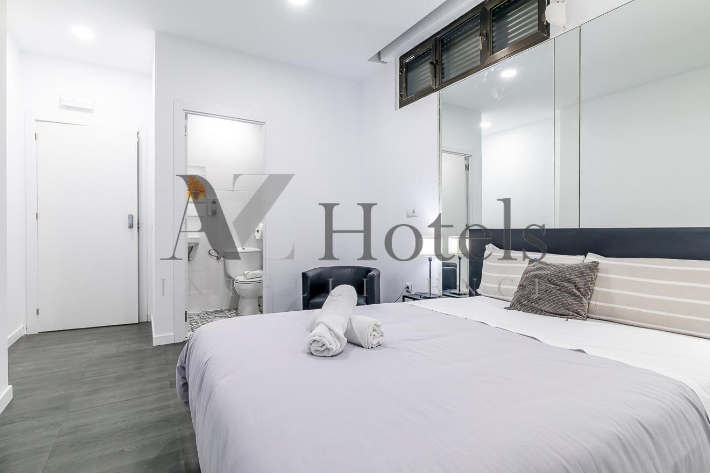 Ayz Ulises - Auto Check-In Property Madrid Exterior photo