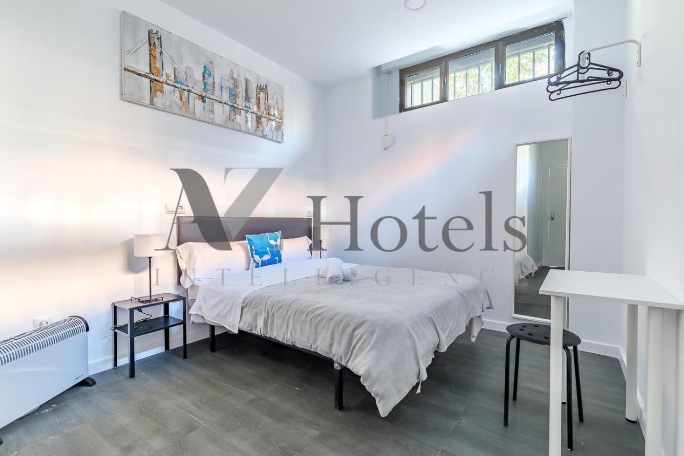 Ayz Ulises - Auto Check-In Property Madrid Exterior photo